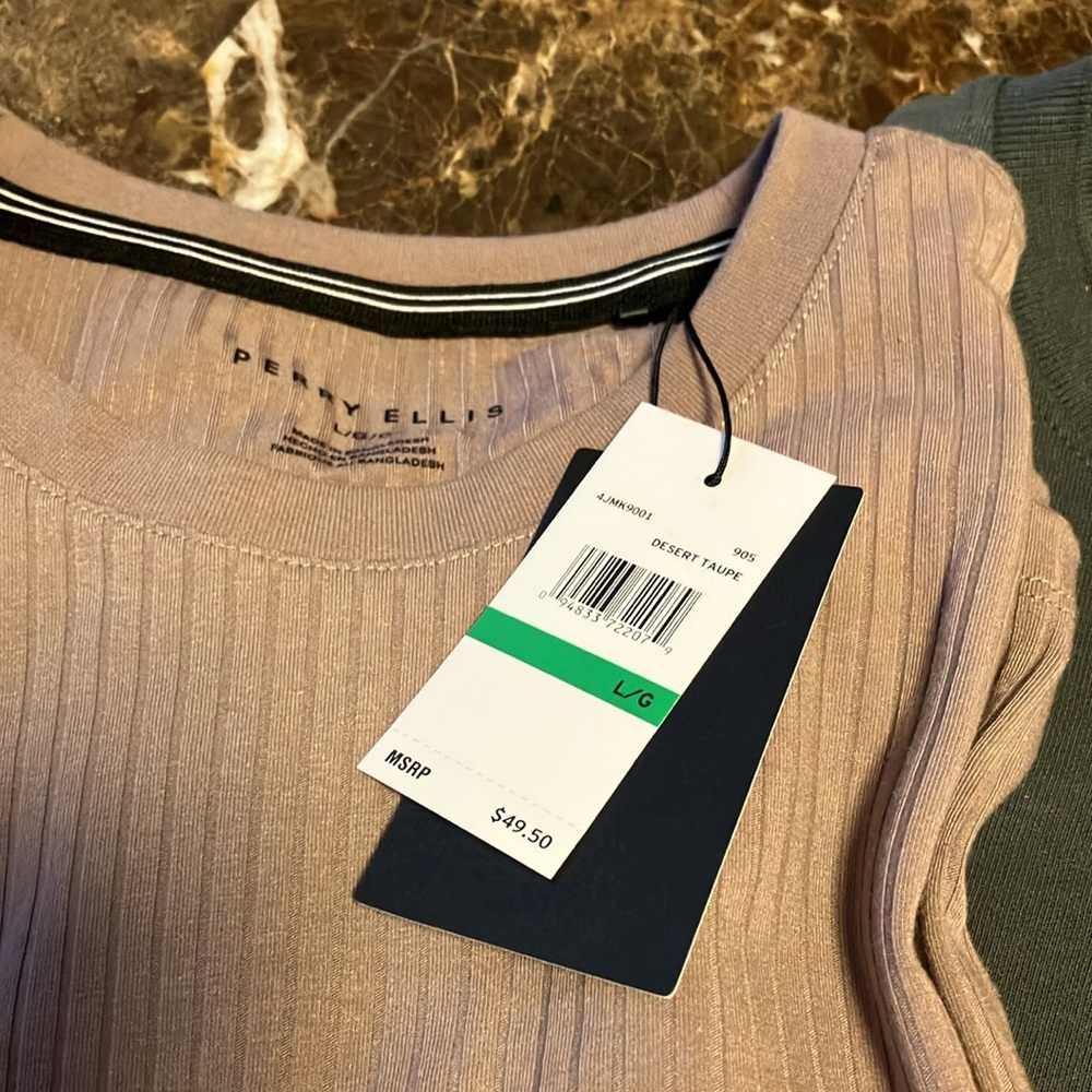 ANY 3 ITEMS $10 (counts as 1 item) - Picture 4 of 4